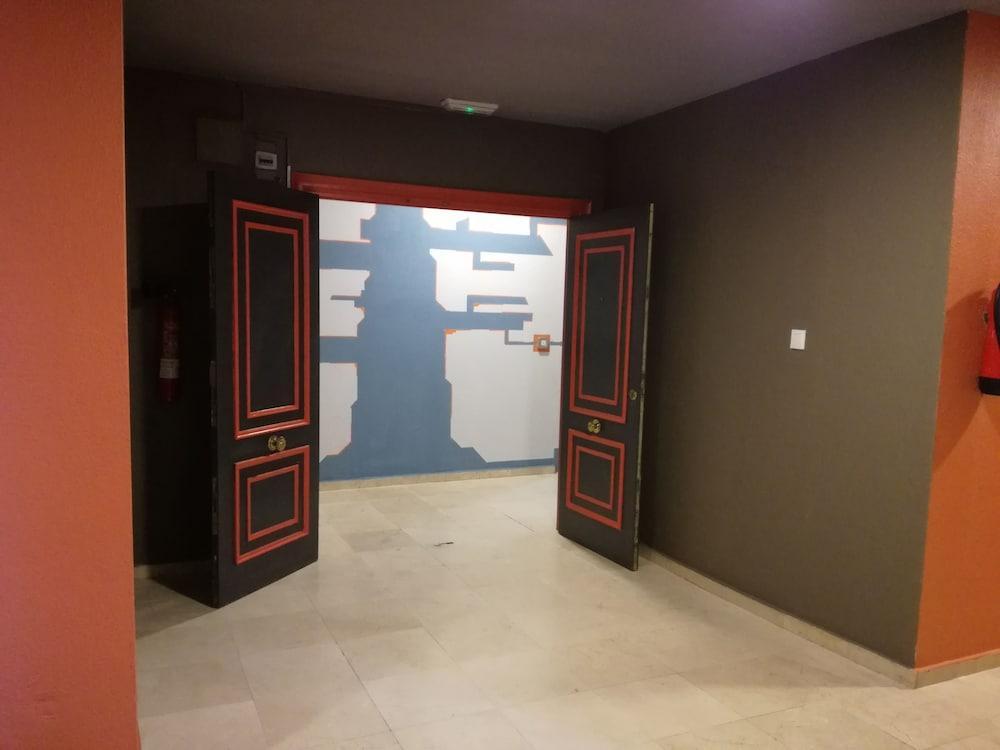 Hostel Puerto Algeciras Bagian luar foto