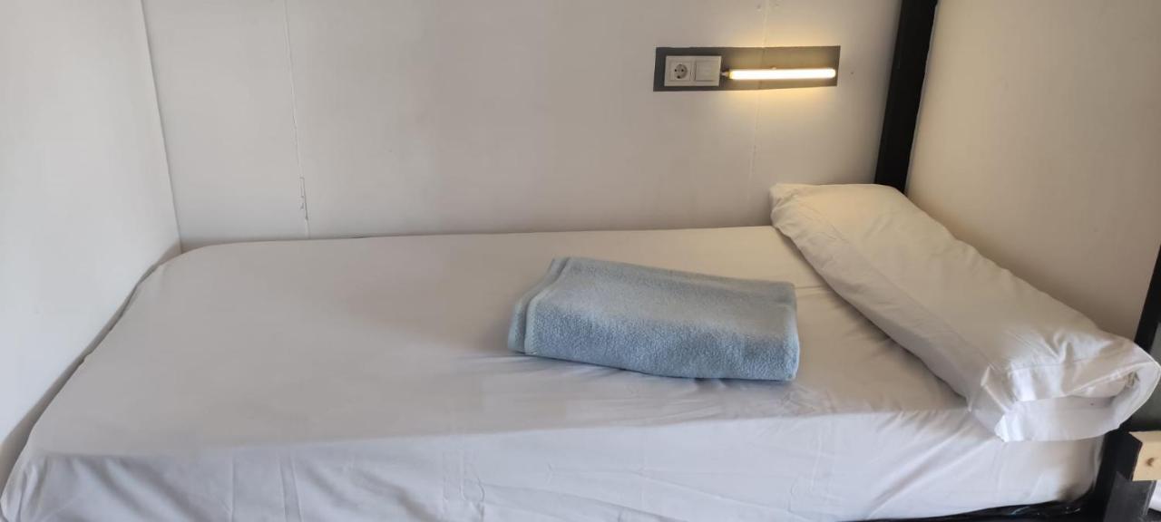 Hostel Puerto Algeciras Bagian luar foto