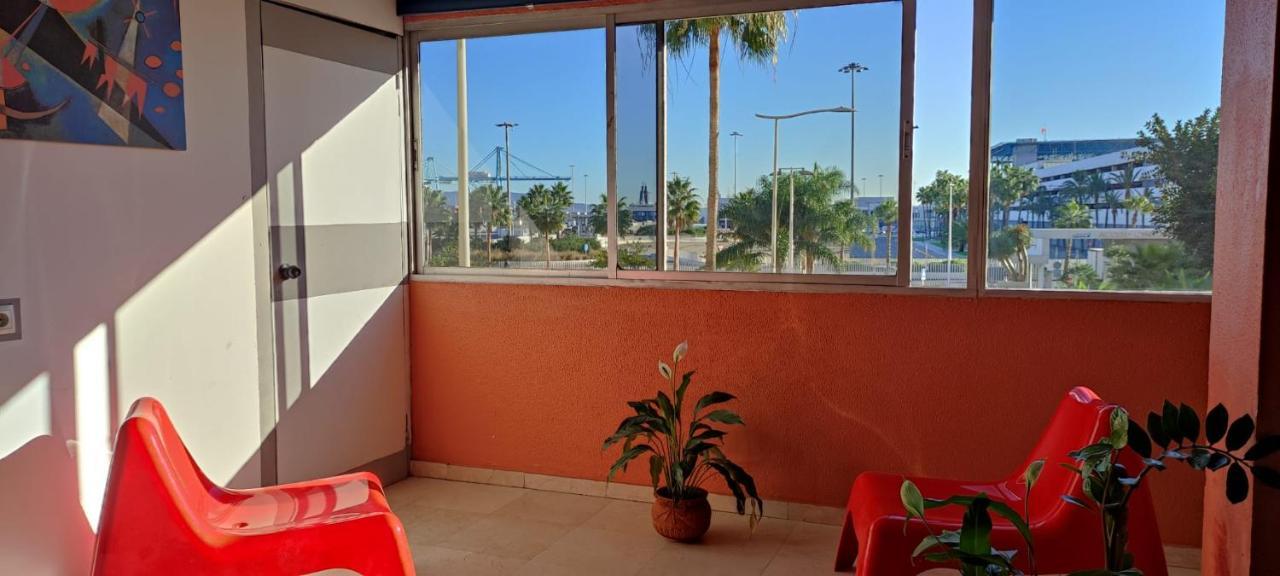 Hostel Puerto Algeciras Bagian luar foto
