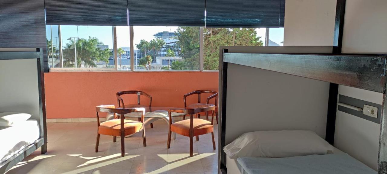 Hostel Puerto Algeciras Bagian luar foto